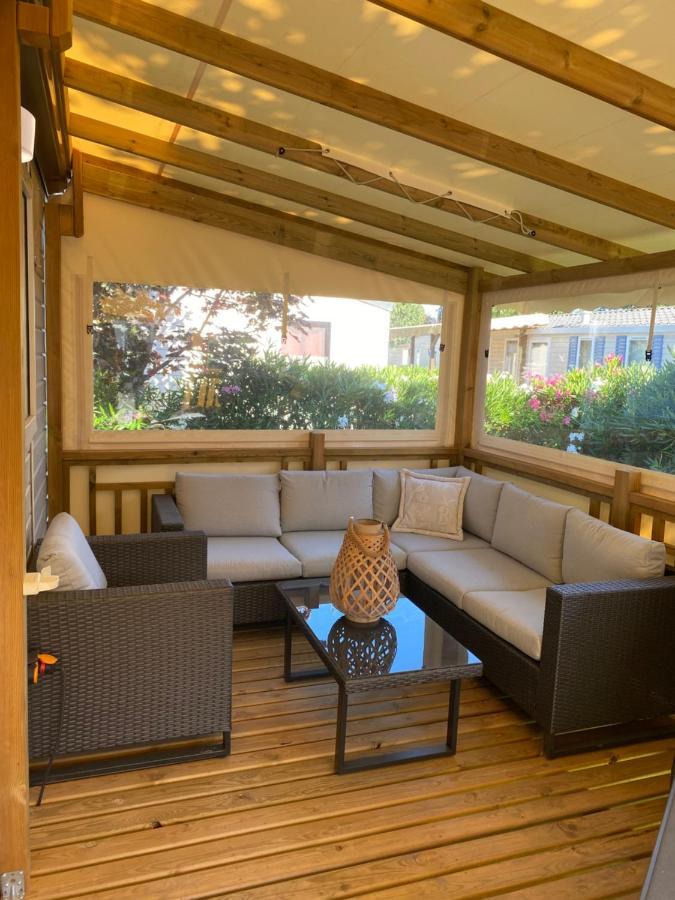 Mobil Home De Charme Fréjus エクステリア 写真